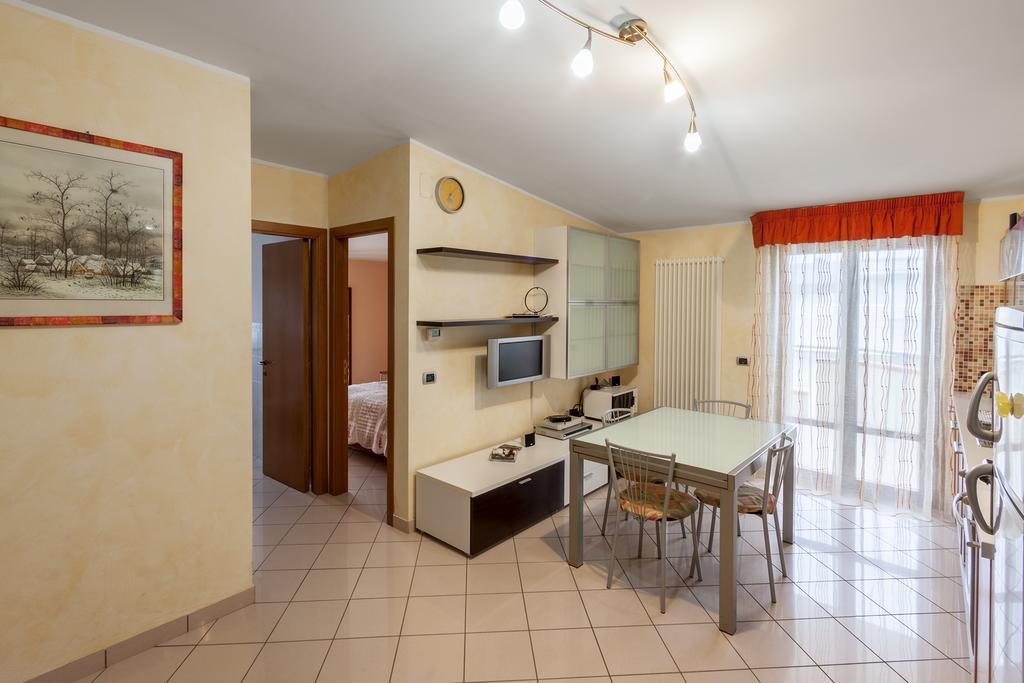 Palazzo Giallo Alba Adriatica Zewnętrze zdjęcie